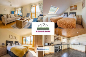 Last-Minute Escape l Don't Wait ! Book Today for 13 Gorgeous 5 Bed Truro Retreat by Hedgerow